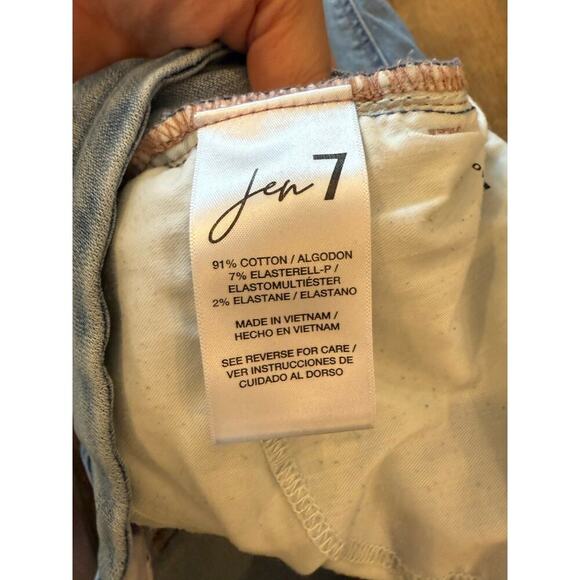 Jen 7 Light Wash Distressed Slim Boyfriend Denim Jeans Women size 14 - Picture 5 of 8